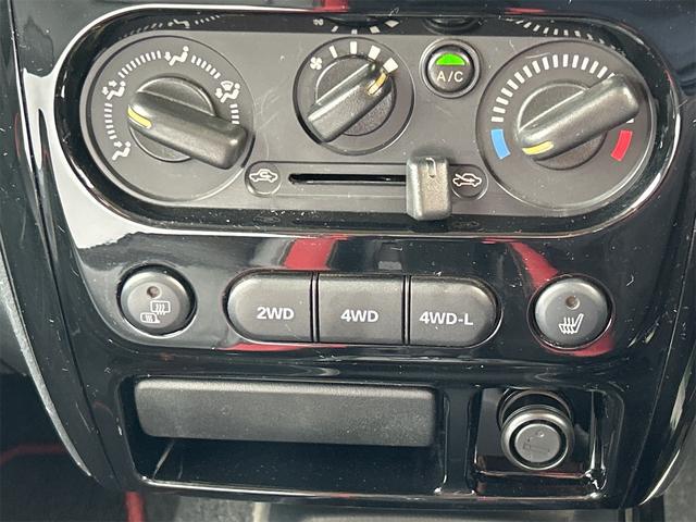 0403506A30251015W00104.jpg