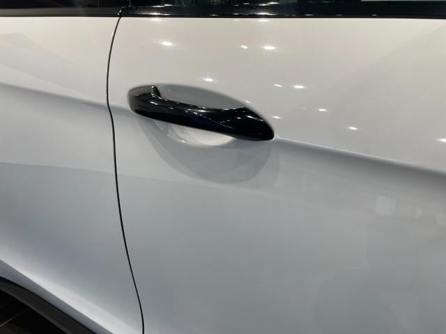 9572201A30260320W00611.jpg