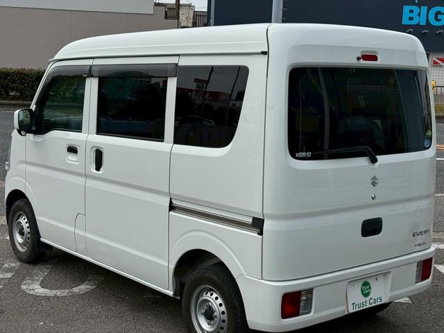 0709136A30260329W00214.jpg
