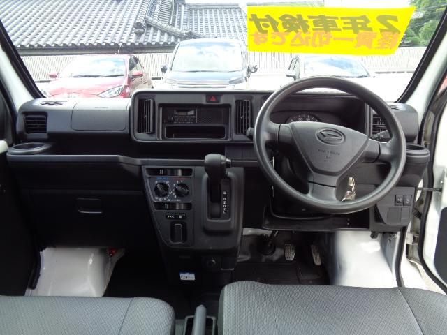 1101453A30250828W00214.jpg