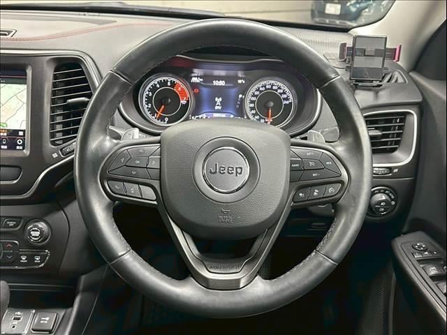 17193324_carP_l_7.jpg