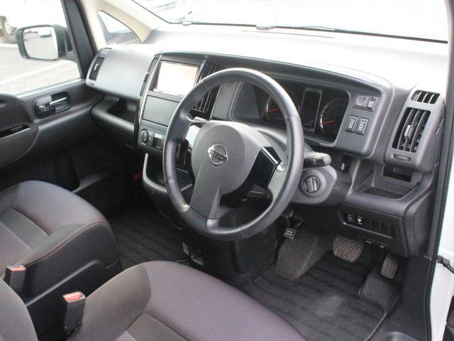 0560955A30240729W00107.jpg