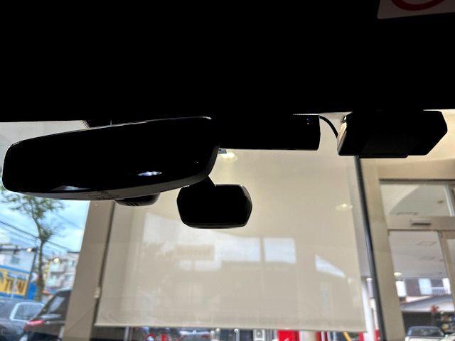 9700556A30241222W00318.jpg