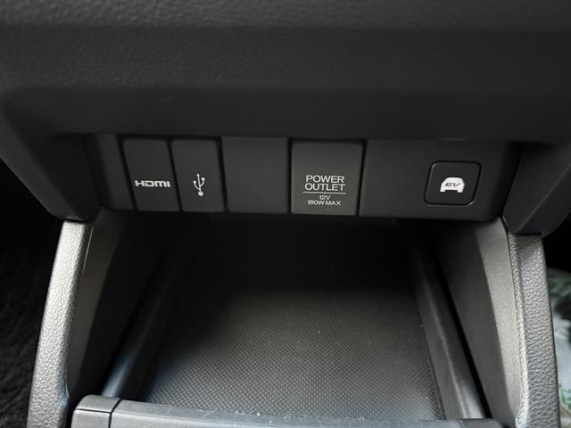 0708655A30260227W00214.jpg