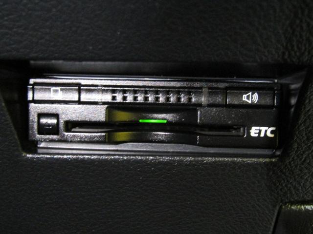 0403558A30260115W01517.jpg