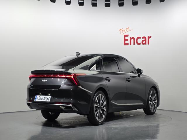 eeda682b2742a301d4d151cf34069566.jpeg