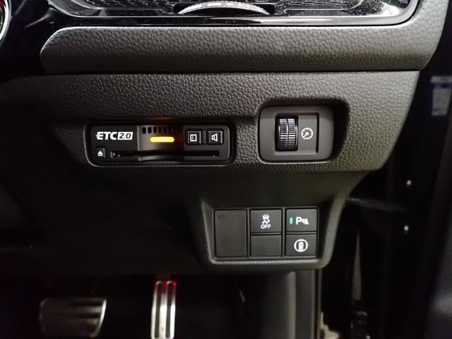 0509002A30251008W00118.jpg