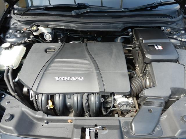 9570904A30250405W00114.jpg