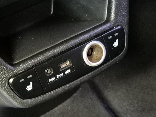5121500935R15.jpg
