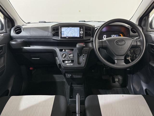 0720034A30251229W00206.jpg