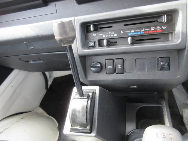 0507984A30260210W00114.jpg