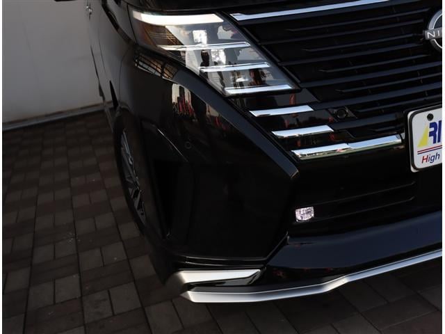 0501938A20250928G00519.jpg
