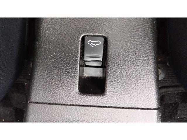 0300044A30240907W00104.jpg