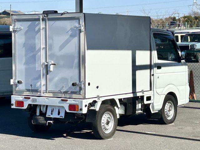 b534be050582ff2bd0a67d32cf40e828.jpg