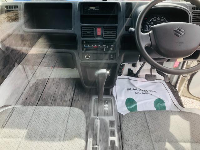 0703556A30250911W00312.jpg