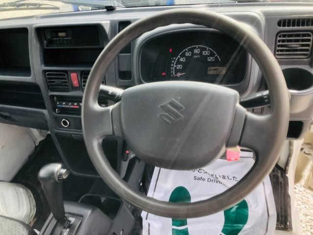0703556A30250911W00313.jpg