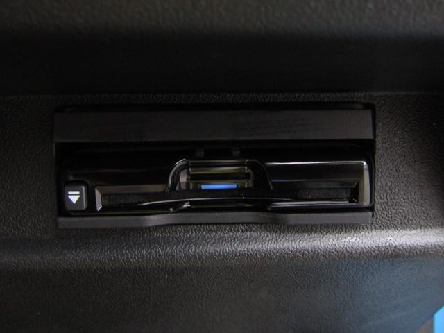 0506246A30250708W00116.jpg