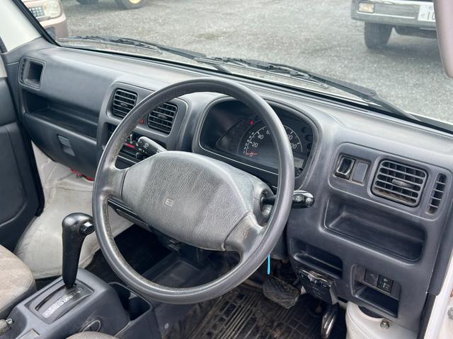 0403679A30260405W00215.jpg