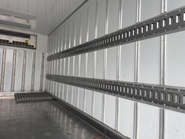 84064_10.jpg