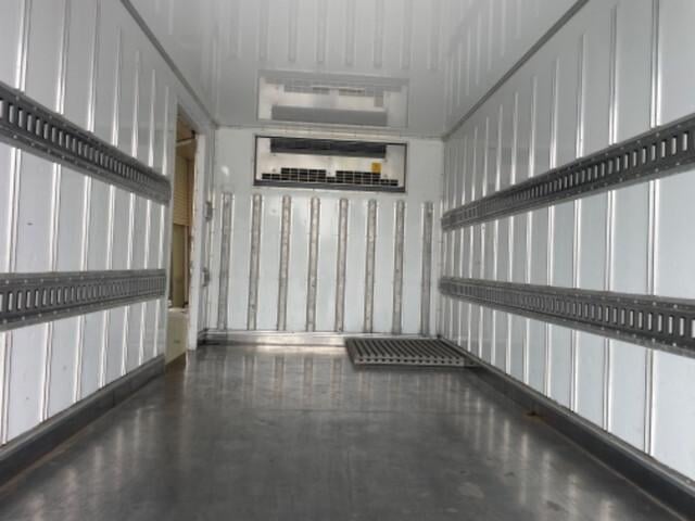 84064_8.jpg