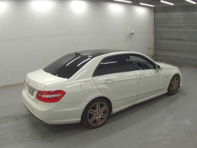 22063086_carP_l_4.jpg