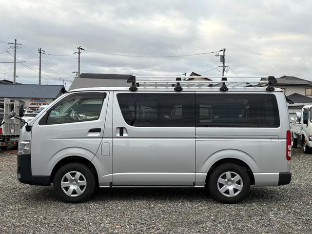 0904081A30251120W00106.jpg