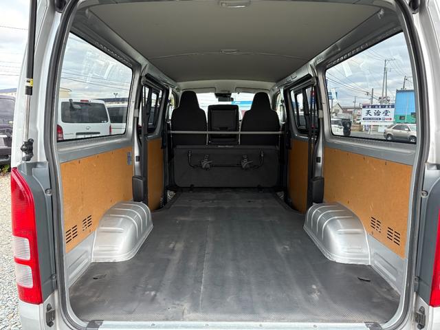 0904081A30251120W00113.jpg