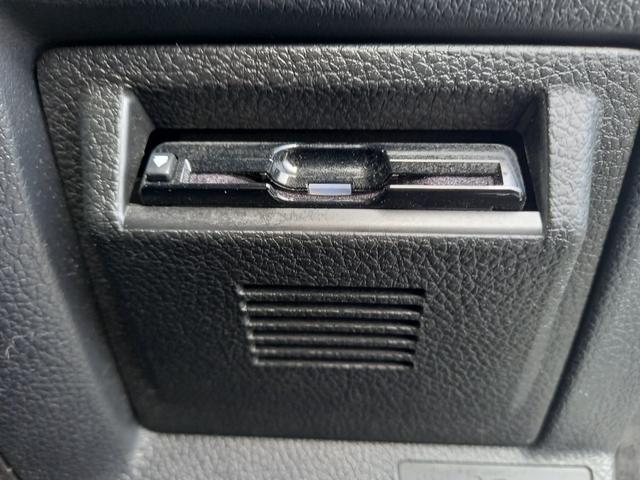 0404311A30260131W00112.jpg