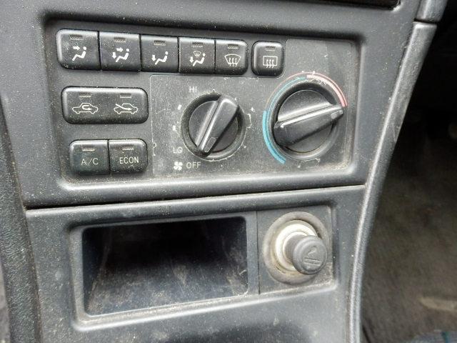 0500811A30260409W00118.jpg
