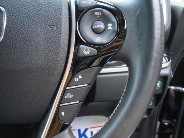 0840096A30250907W00313.jpg