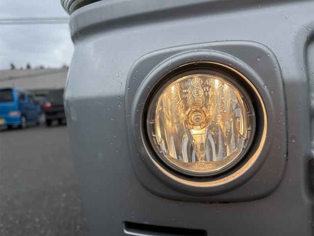 0201183A30260330W00411.jpg
