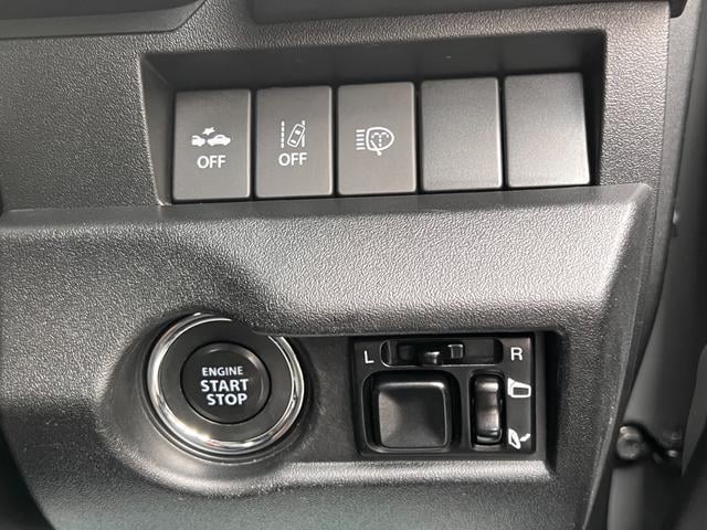 0500338A30250706W00517.jpg