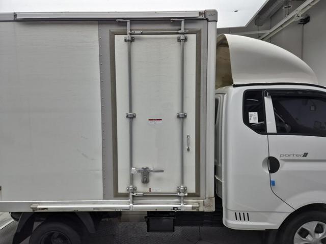 5111000837R16.jpg