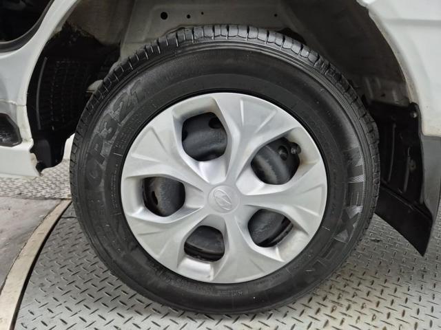 5111000837R18.jpg