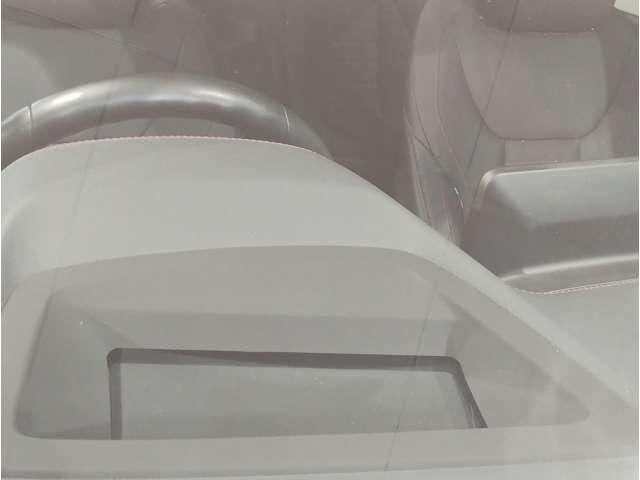 20883911_carP_l_15.jpg