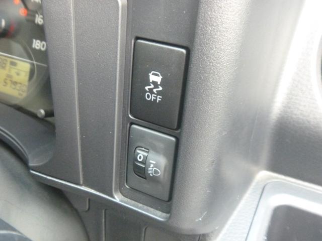 0203790A30250906W00115.jpg