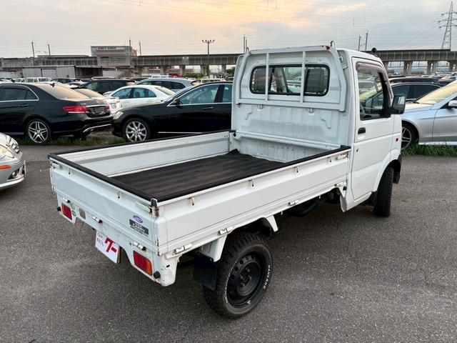 0404091A30250829W00206.jpg