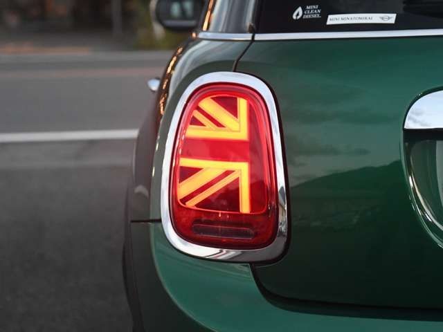 df643fe3b8d1b8dbd8e08be12837cc1e.jpg