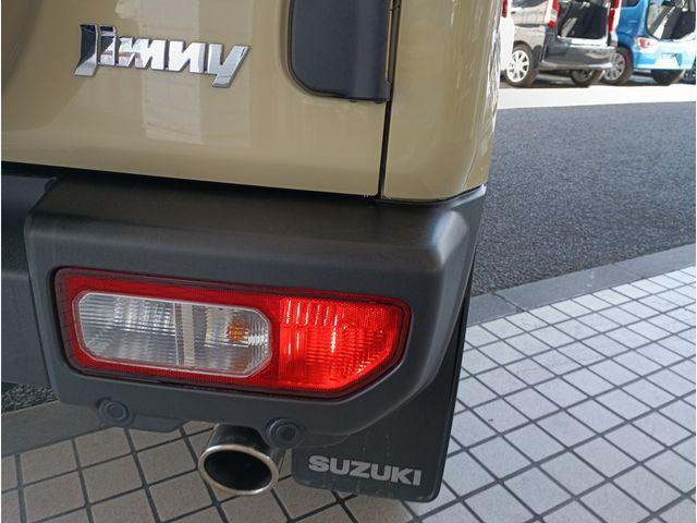 423be95b11548458d4c9a15a1e9df765.jpg