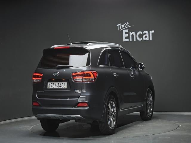 eac2cf23ab0e8a95b1068831d9888f57.jpeg