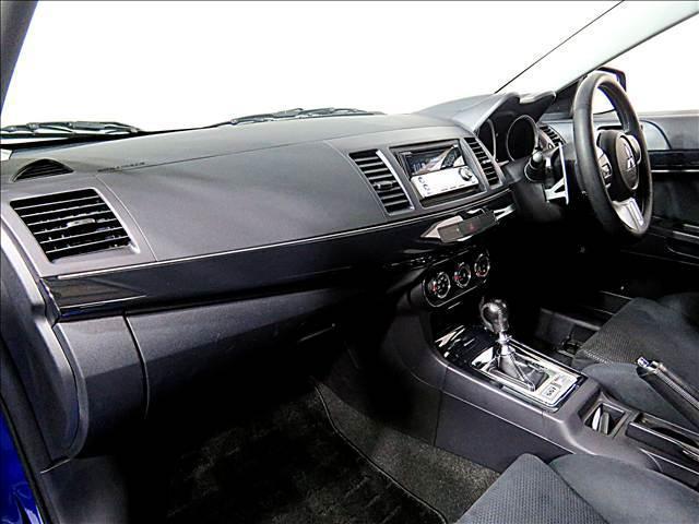 19704403_carP_l_7.jpg