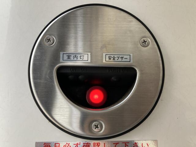 88159_21.jpg