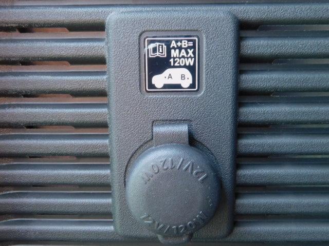 0500054A30251012W01417.jpg