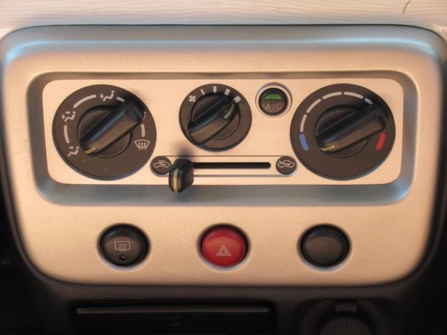 0204805A30250621W00118.jpg