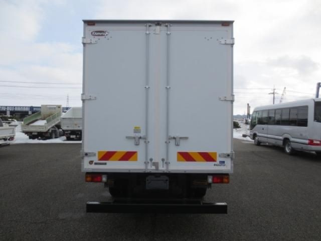 eb15e9ff41882703f3045cd9f14a0734.jpg