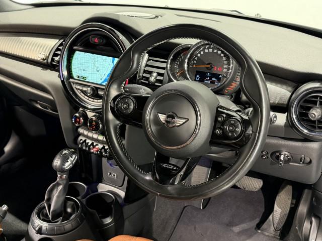 23244435_carP_l_4.jpg