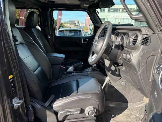 22355119_carP_l_14.jpg