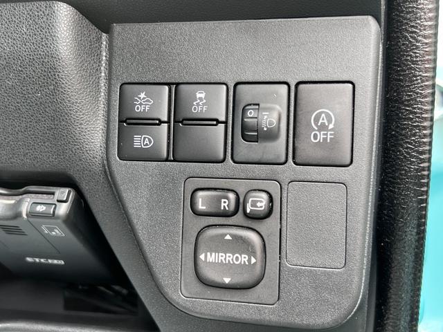 0500338A30250516W00215.jpg