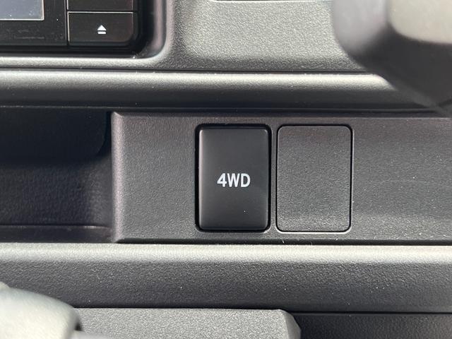 0500338A30250516W00216.jpg