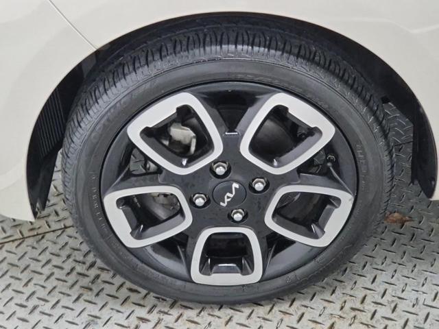 6011002781R17.jpg